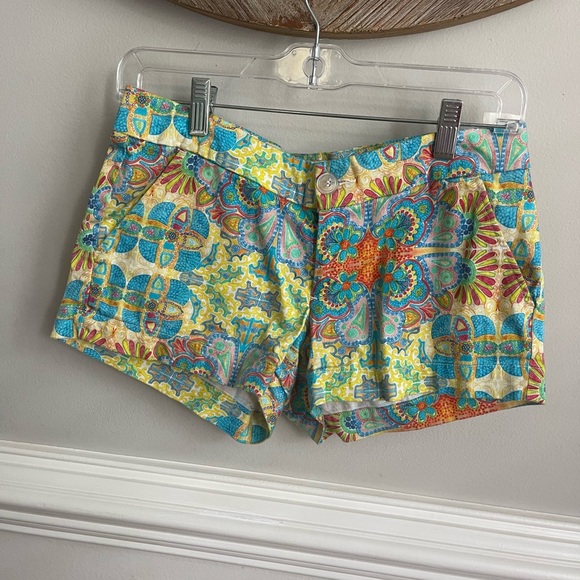 Kaeli Smith Short Shorts - Picture 4 of 5